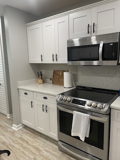 kitchen-cabinet-painting-company-near-me